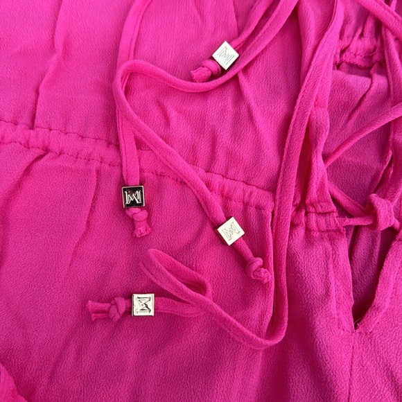 MESHKI HOT PINK JUMPSUIT/ROMPER WORN ONCE GREAT CONDITION! Size XS - Picture 5 of 5